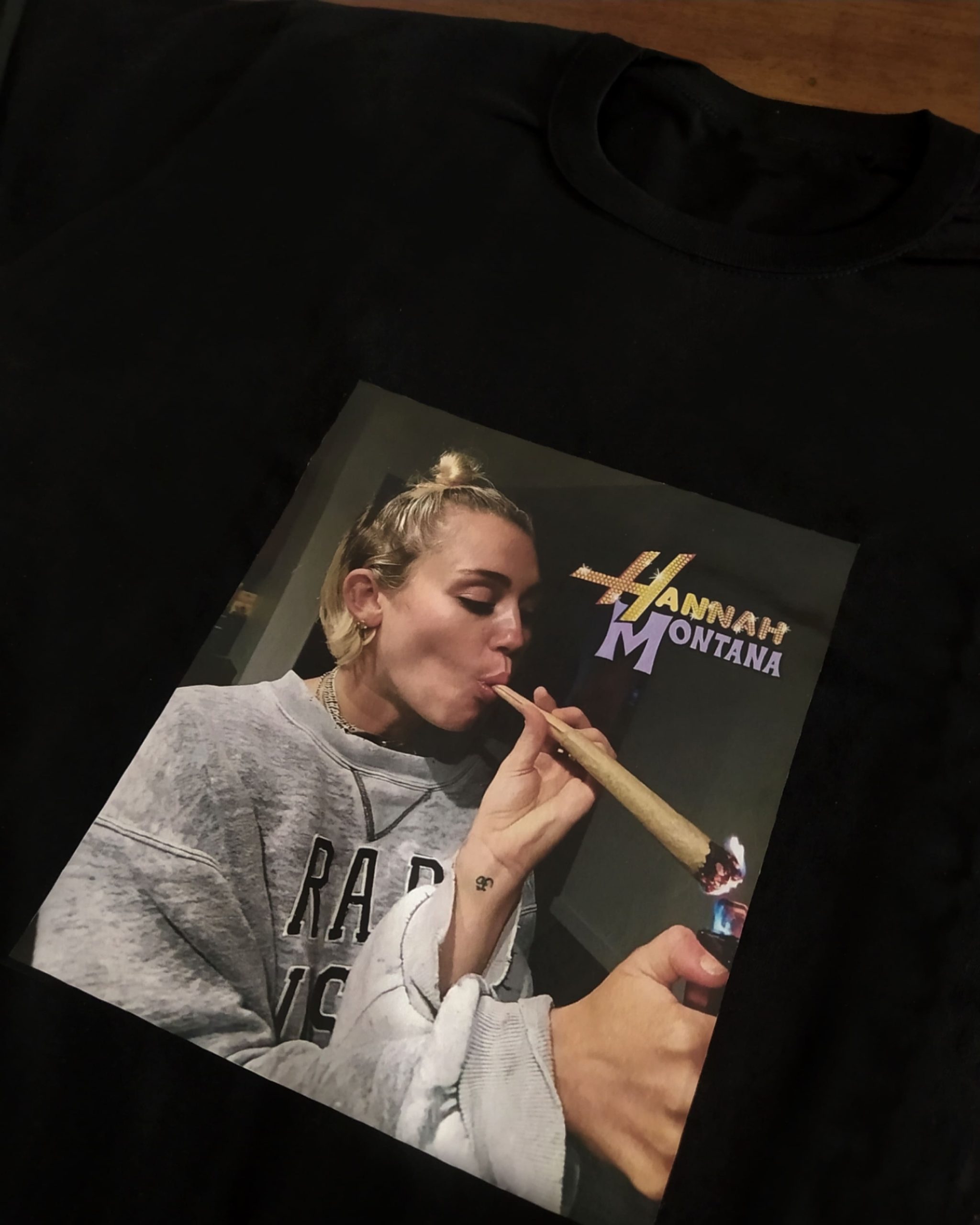 MILEY BLUNT - FREAKSHIRTS